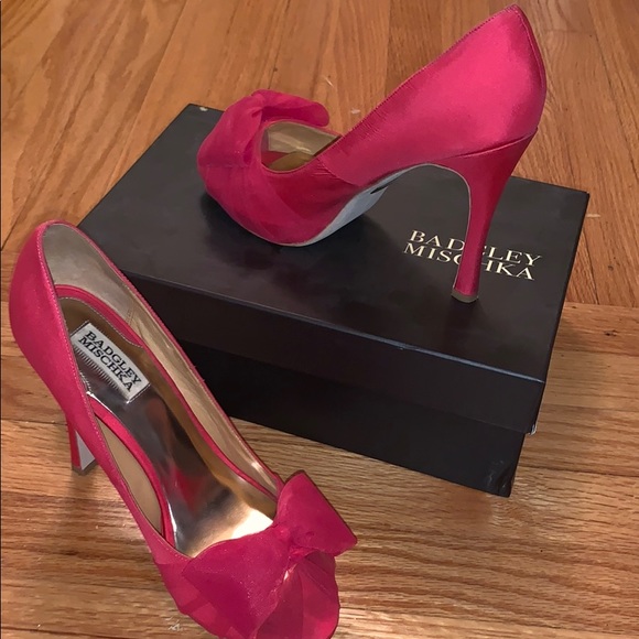 badgley mischka hot pink shoes